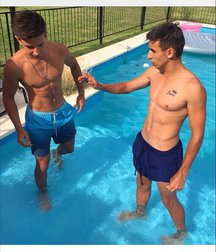 pretty boys 5960efa99b434.jpg
