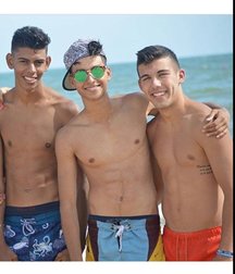 pretty boys 2 5960f90b0fb14.jpg