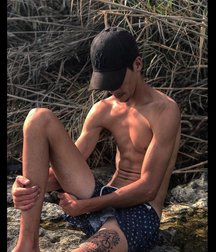 pretty boys 2 5960f93392a83.jpg