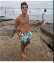 pretty boys 2 5960f94bb88f9.jpg