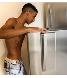 pretty boys 2 5960f95c1eebd.jpg
