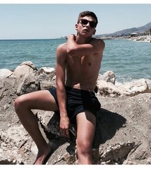 pretty boys 3 59610263e3d2a.jpg