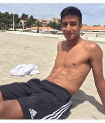 pretty boys 3 596102757c519.jpg