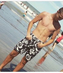 pretty boys 3 5961029201c0e.jpg