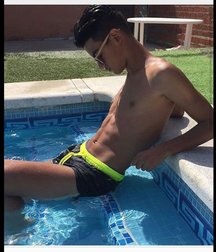 pretty boys 1 59a00ad2db196.jpg
