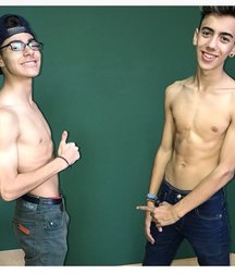 pretty boys 1 59a00b0a166ca.jpg