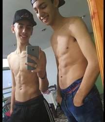 pretty boys 1 59a00b0c00f29.jpg