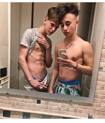 pretty boys 1 59a00b0f1085d.jpg