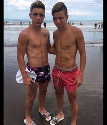 pretty boys 2 59a00b6578757.jpg