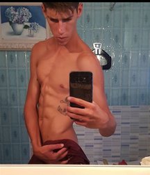 pretty boys 2 59a00b6d03a72.jpg