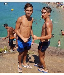 pretty boys 2 59a00b7ba71e9.jpg