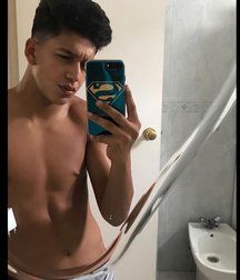 pretty boys 2 59a00b86eb858.jpg
