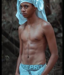 pretty boys 59ecb4361e6e8.jpg