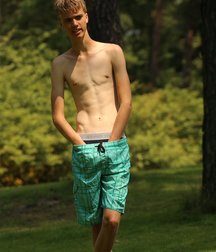 pretty boys 59ecb43714896.jpg