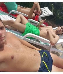 pretty boys 59ecb48f57f05.jpg