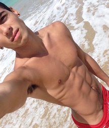 pretty boys 59ecb49e357e8.jpg