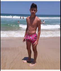 pretty boys 59ecb4b2057fb.jpg