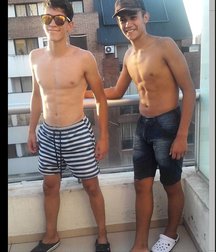 pretty boys 59ecb4ba70918.jpg
