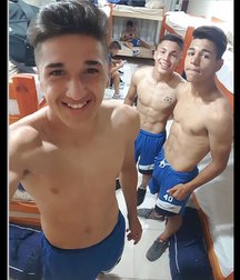 pretty boys 59ecb4c186aca.jpg