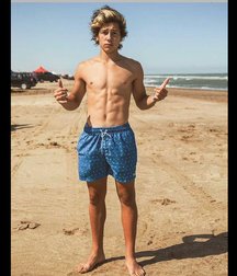 pretty boys 59ecb4c928f95.jpg