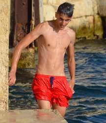 pretty boys 2 59ecb656f3af7.jpg