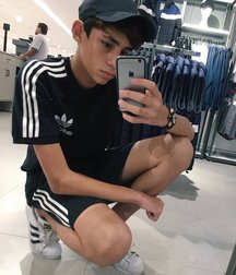 pretty boys 2 59ecb69a9469d.jpg