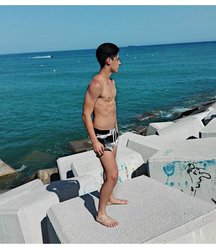 pretty boys 2 59ecb6a01ff77.jpg