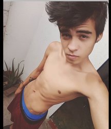 pretty boys 2 59ecb6a57a9c8.jpg