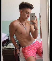 pretty boys 3 59ecb76342685.jpg