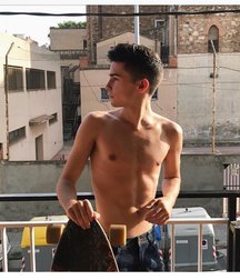 pretty boys 3 59ecb78a8fb7e.jpg
