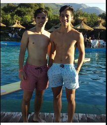 pretty boys 3 59ecb7a80622d.jpg