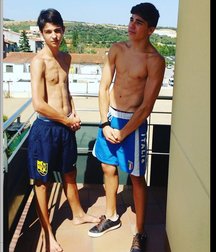 pretty boys 3 59ecb7c24e383.jpg