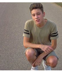 pretty boys 5a0993af8c1b6.jpg