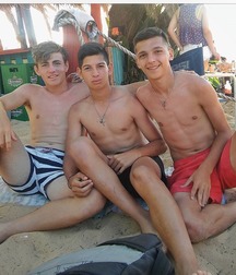 pretty boys 5a48dbc3c77bb.jpg