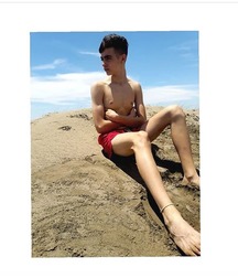 pretty boys 5a48dbd93fdbd.jpg