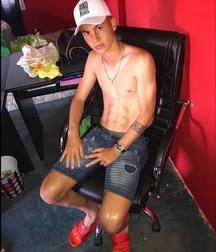 pretty boys 5a48dbee00698.jpg