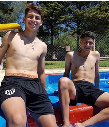 pretty boys 5a48dbf01c1f4.jpg