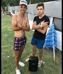 pretty boys 5a525e1aa8cea.jpg