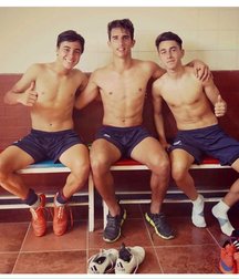 pretty boys 5a525e2ee4ba2.jpg