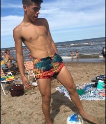 pretty boys 5a525e38a220a.jpg