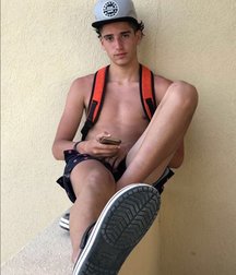 pretty boys 5a525e558c8a8.jpg