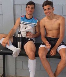 pretty boys 5a525e5f4c8c5.jpg