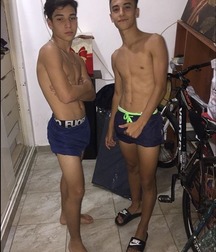 pretty boys 5a8ac05697d8f.jpg