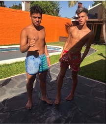 pretty boys 5a8ac06ce869e.jpg