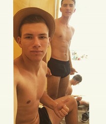 pretty boys 5aa67659c46c7.jpg