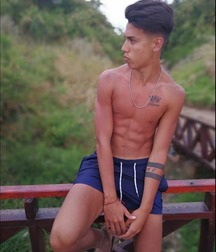 pretty boys 5abe3e38aa200.jpg