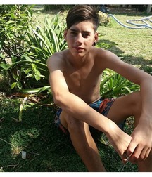 pretty boys 5abe3e44adc68.jpg