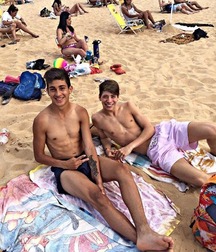 pretty boys 5abe3e71a33be.jpg