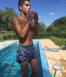 pretty boys 5ae5de2f7a7b2.jpg