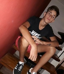 pretty boys 5ae5de5383259.jpg